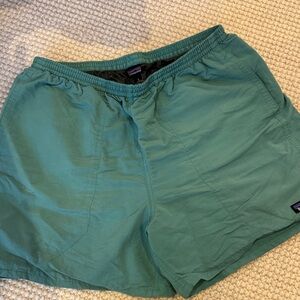 Patagonia Teal baggies shorts medium